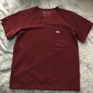 FIGS Men’s Burgundy Scrub Top